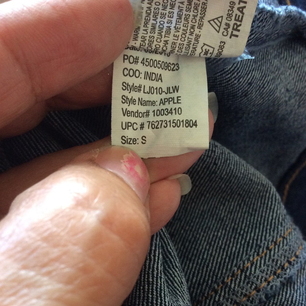 L.e.i. Dark Blue Distressed Jean Jacket Juniors Size S, NWT - Picture 12 of 16